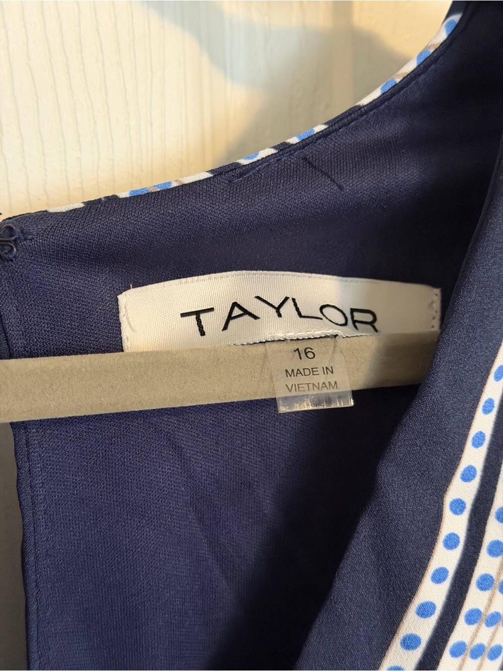 Taylor Size 16 Navy White Stripe Midi Dress Tiered Puff Sleeve V Neck - Picture 9 of 11
